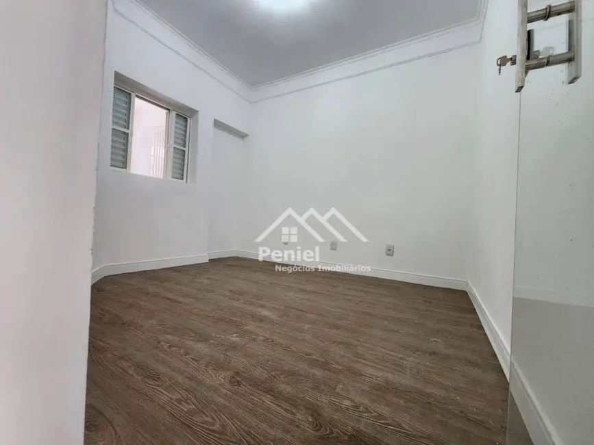 Casa com 3 quartos à venda, 180m2 em Centro, Ribeirao Preto - SP - imagem 9 Foto 9 de Casa com 3 quartos à venda, 180m2 em Centro, Ribeirao Preto - SP