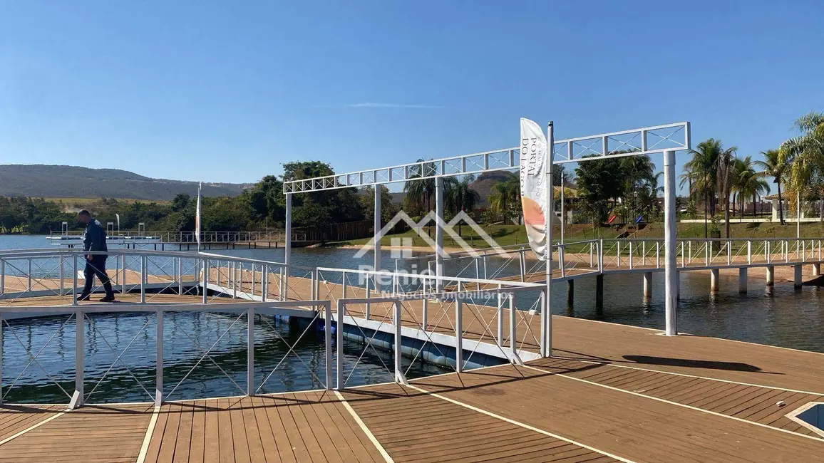 Foto 2 de Terreno / Lote à venda, 403m2 em Sacramento - MG