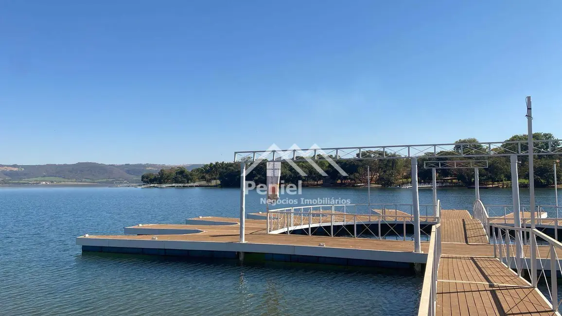 Foto 3 de Terreno / Lote à venda, 403m2 em Sacramento - MG