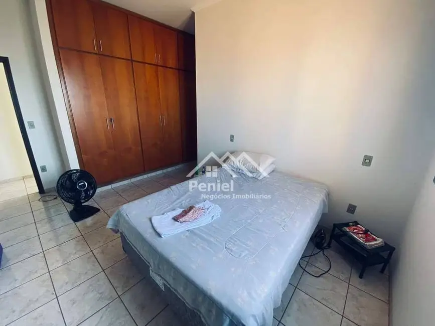 Sobrado com 3 quartos à venda, 301m2 em Jardim Joaquim Procópio de Araújo Ferraz, Ribeirao Preto - SP - imagem 4 Foto 4 de Sobrado com 3 quartos à venda, 301m2 em Jardim Joaquim Procópio de Araújo Ferraz, Ribeirao Preto - SP