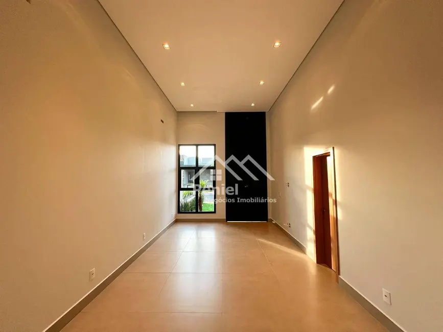 Casa de Condomínio com 3 quartos à venda, 250m2 em Ribeirao Preto - SP - imagem 4 Foto 4 de Casa de Condomínio com 3 quartos à venda, 250m2 em Ribeirao Preto - SP