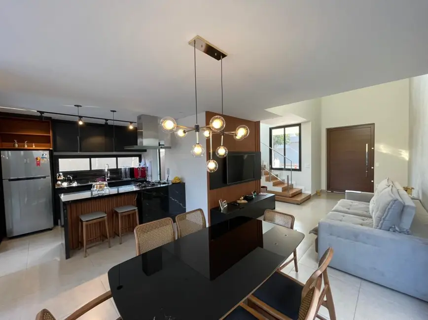 Sobrado com 3 quartos para alugar, 250m2 em Ribeirao Preto - SP - imagem 6 Foto 6 de Sobrado com 3 quartos para alugar, 250m2 em Ribeirao Preto - SP