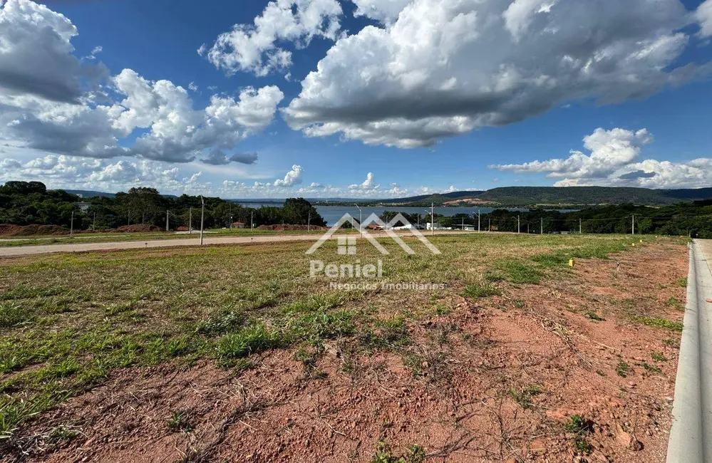 Foto 1 de Terreno / Lote à venda, 360m2 em Rifaina - SP