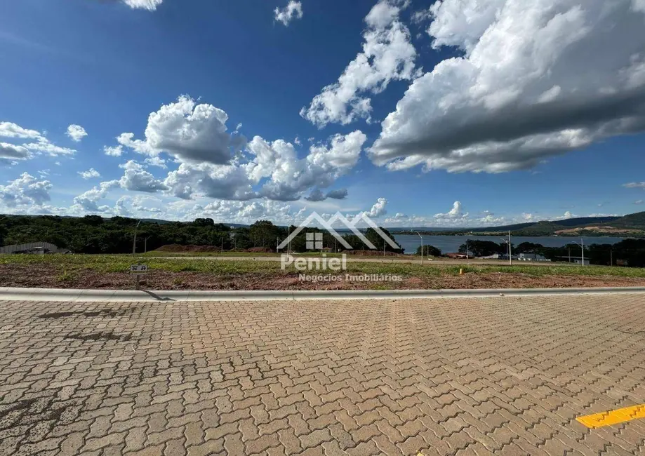 Terreno / Lote à venda, 360m2 em Rifaina - SP - imagem 3 Foto 3 de Terreno / Lote à venda, 360m2 em Rifaina - SP