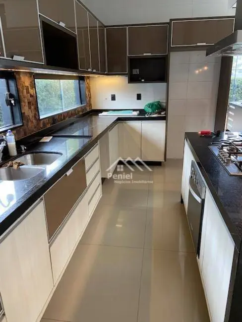 Foto 11 de Sobrado com 5 quartos para alugar, 380m2 em Ribeirao Preto - SP