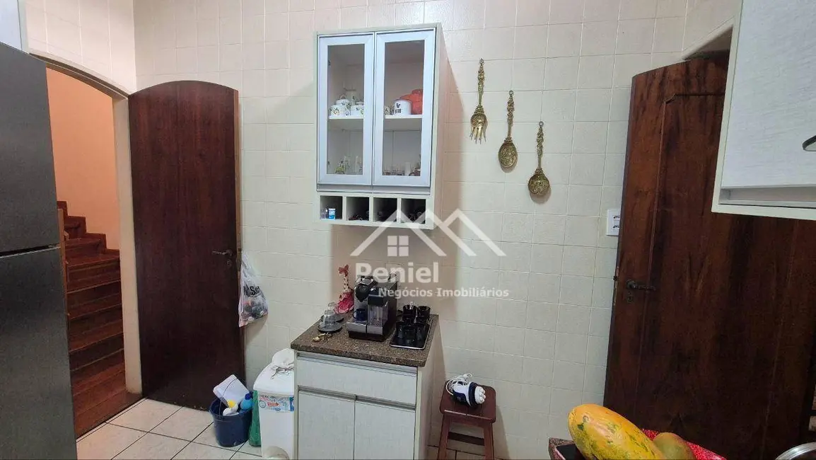 Casa com 3 quartos à venda, 300m2 em Jardim Palma Travassos, Ribeirao Preto - SP - imagem 9 Foto 9 de Casa com 3 quartos à venda, 300m2 em Jardim Palma Travassos, Ribeirao Preto - SP