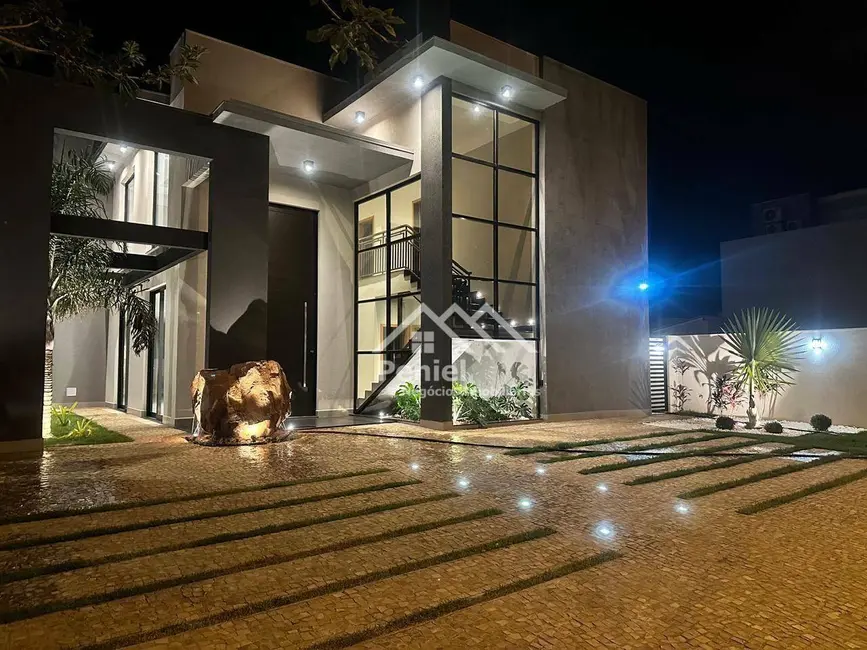 Foto 1 de Sobrado com 6 quartos à venda, 533m2 em Rifaina - SP