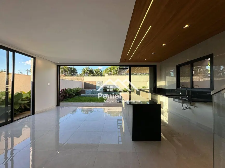 Sobrado com 3 quartos à venda, 360m2 em Ribeirao Preto - SP - imagem 4 Foto 4 de Sobrado com 3 quartos à venda, 360m2 em Ribeirao Preto - SP