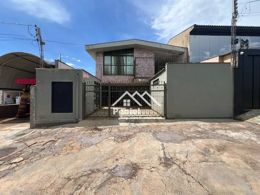 Sobrado com 3 quartos à venda, 350m2 em Jardim Palma Travassos, Ribeirao Preto - SP - imagem 1 Foto 1 de Sobrado com 3 quartos à venda, 350m2 em Jardim Palma Travassos, Ribeirao Preto - SP