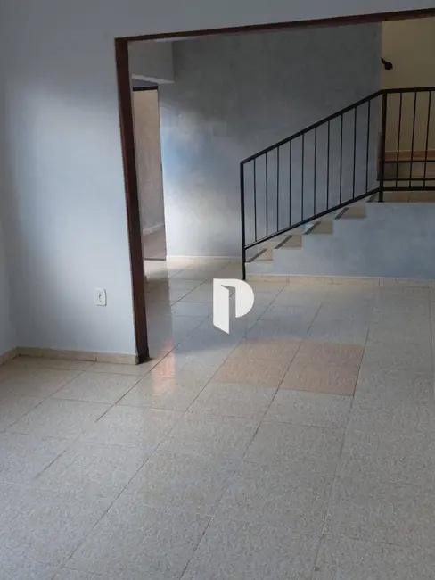 Sobrado com 4 quartos à venda, 125m2 em Planalto Verde, Ribeirao Preto - SP - imagem 3 Foto 3 de Sobrado com 4 quartos à venda, 125m2 em Planalto Verde, Ribeirao Preto - SP