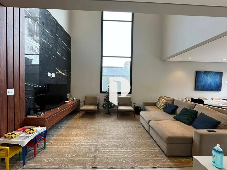 Sobrado com 4 quartos à venda, 212m2 em Ribeirao Preto - SP - imagem 7 Foto 7 de Sobrado com 4 quartos à venda, 212m2 em Ribeirao Preto - SP