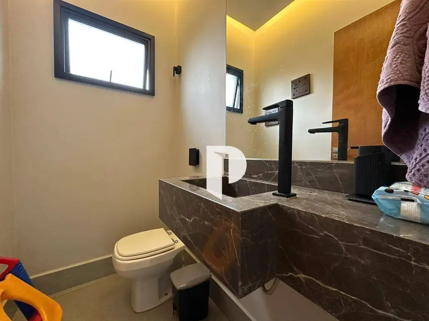 Sobrado com 4 quartos à venda, 212m2 em Ribeirao Preto - SP - imagem 5 Foto 5 de Sobrado com 4 quartos à venda, 212m2 em Ribeirao Preto - SP