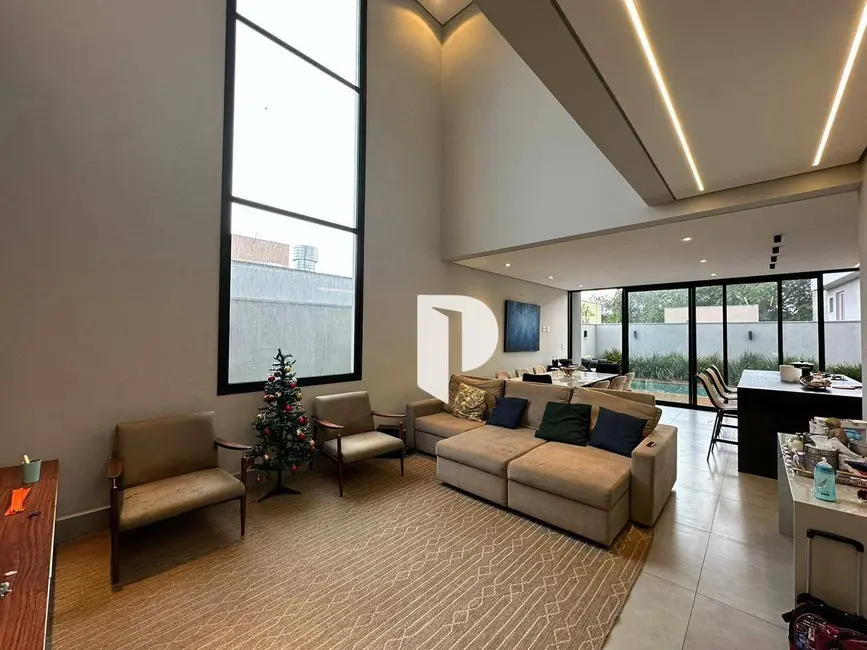 Sobrado com 4 quartos à venda, 212m2 em Ribeirao Preto - SP - imagem 6 Foto 6 de Sobrado com 4 quartos à venda, 212m2 em Ribeirao Preto - SP