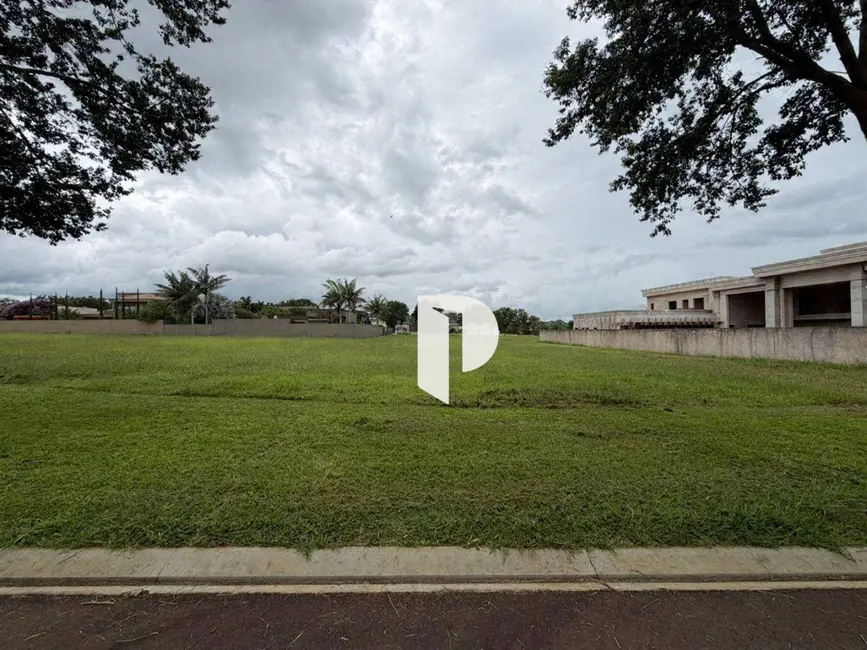 Foto 1 de Terreno / Lote à venda, 1500m2 em Cravinhos - SP