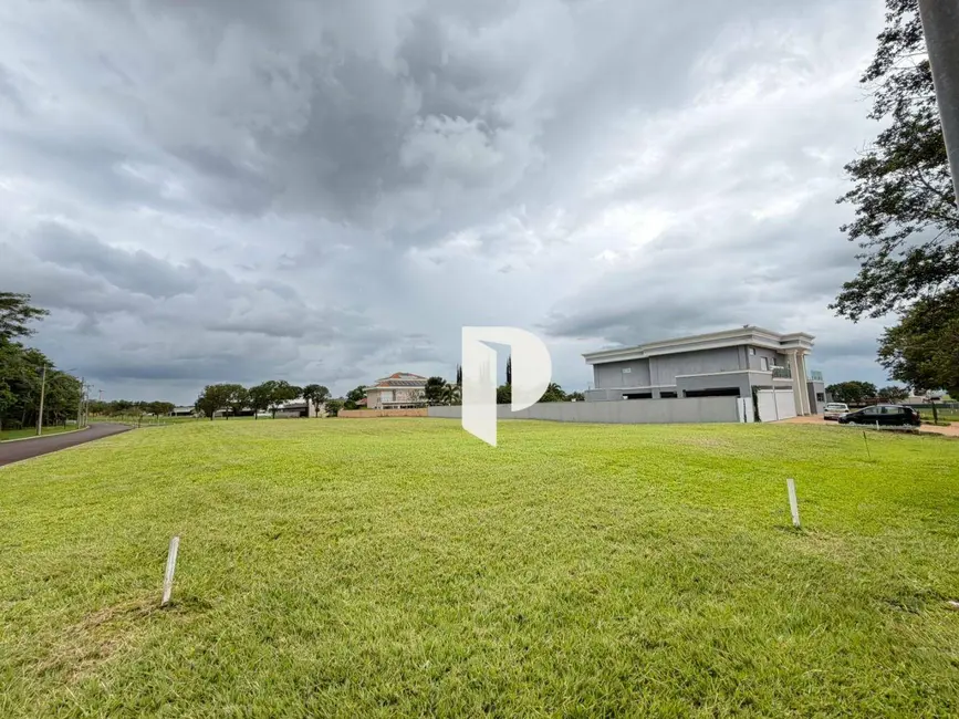 Terreno / Lote à venda, 1630m2 em Cravinhos - SP - imagem 7 Foto 7 de Terreno / Lote à venda, 1630m2 em Cravinhos - SP