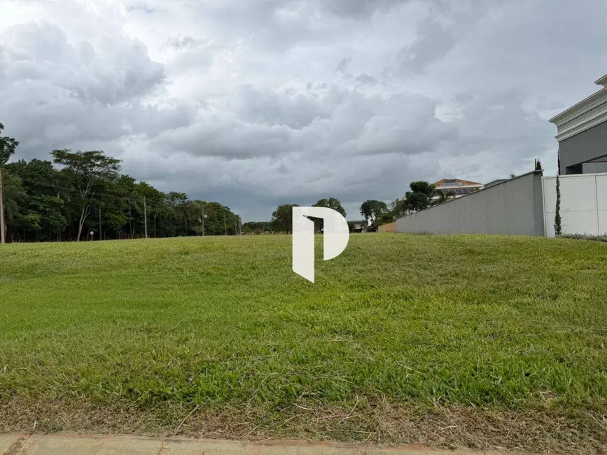 Terreno / Lote à venda, 1630m2 em Cravinhos - SP - imagem 1 Foto 1 de Terreno / Lote à venda, 1630m2 em Cravinhos - SP