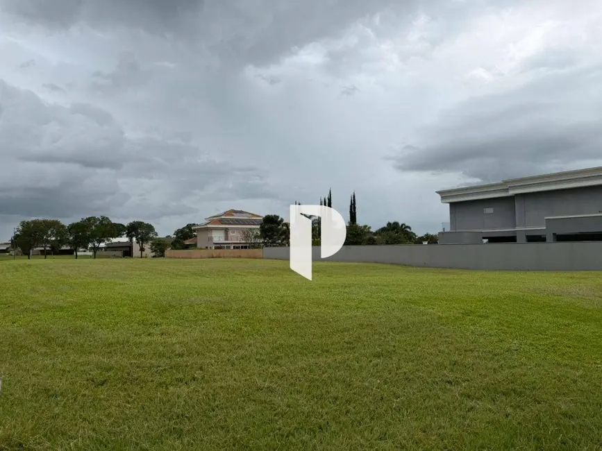 Terreno / Lote à venda, 1630m2 em Cravinhos - SP - imagem 4 Foto 4 de Terreno / Lote à venda, 1630m2 em Cravinhos - SP