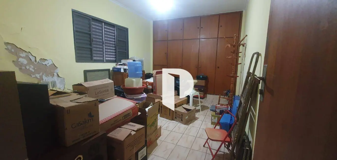 Casa com 3 quartos à venda, 200m2 em Jardim Castelo Branco, Ribeirao Preto - SP - imagem 8 Foto 8 de Casa com 3 quartos à venda, 200m2 em Jardim Castelo Branco, Ribeirao Preto - SP