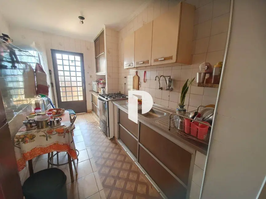 Foto 4 de Casa com 3 quartos à venda, 200m2 em Jardim Castelo Branco, Ribeirao Preto - SP