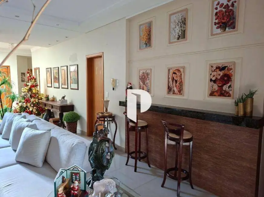 Foto 3 de Casa com 4 quartos para alugar, 380m2 em Jardim Botânico, Ribeirao Preto - SP