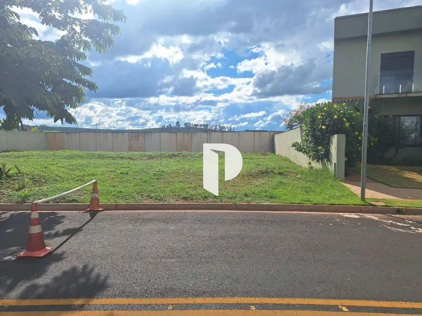 Foto 1 de Terreno / Lote à venda, 369m2 em Ribeirao Preto - SP