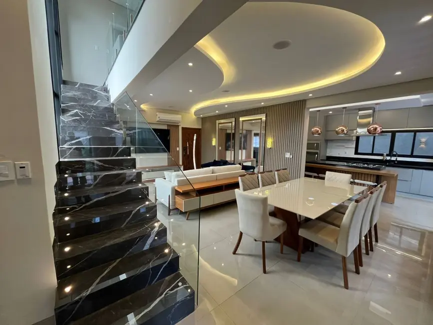 Foto 9 de Sobrado com 5 quartos à venda, 331m2 em Ribeirao Preto - SP