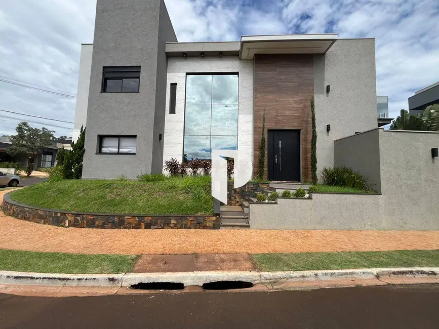 Sobrado com 5 quartos à venda, 331m2 em Ribeirao Preto - SP - imagem 3 Foto 3 de Sobrado com 5 quartos à venda, 331m2 em Ribeirao Preto - SP