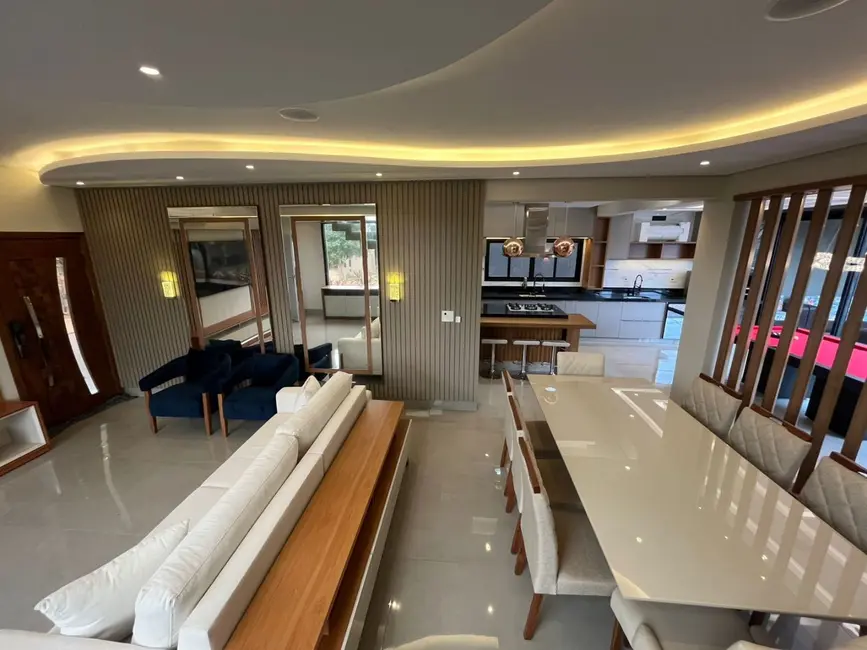 Foto 1 de Sobrado com 5 quartos à venda, 331m2 em Ribeirao Preto - SP