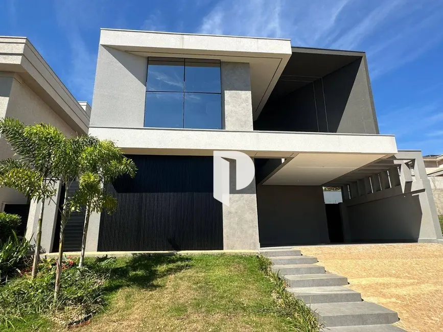 Sobrado com 4 quartos à venda, 364m2 em Vila do Golf, Ribeirao Preto - SP - imagem 2 Foto 2 de Sobrado com 4 quartos à venda, 364m2 em Vila do Golf, Ribeirao Preto - SP