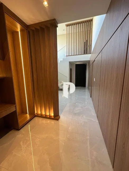 Sobrado com 4 quartos à venda, 364m2 em Vila do Golf, Ribeirao Preto - SP - imagem 9 Foto 9 de Sobrado com 4 quartos à venda, 364m2 em Vila do Golf, Ribeirao Preto - SP