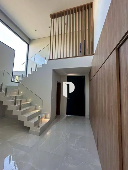 Sobrado com 4 quartos à venda, 364m2 em Vila do Golf, Ribeirao Preto - SP - imagem 6 Foto 6 de Sobrado com 4 quartos à venda, 364m2 em Vila do Golf, Ribeirao Preto - SP