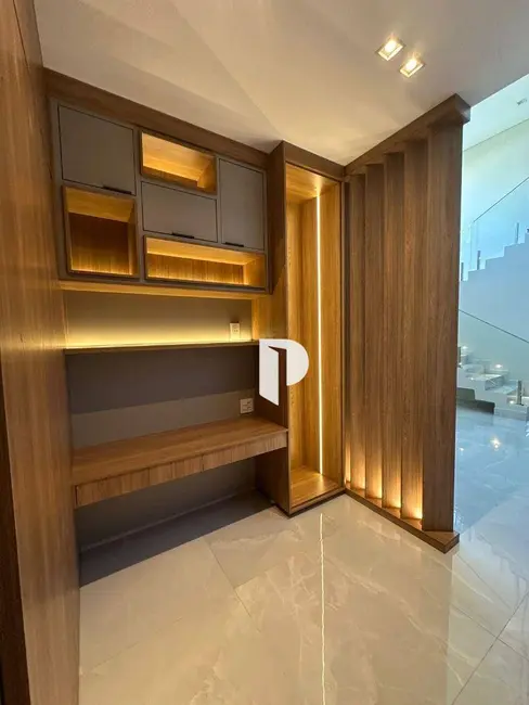 Sobrado com 4 quartos à venda, 364m2 em Vila do Golf, Ribeirao Preto - SP - imagem 8 Foto 8 de Sobrado com 4 quartos à venda, 364m2 em Vila do Golf, Ribeirao Preto - SP