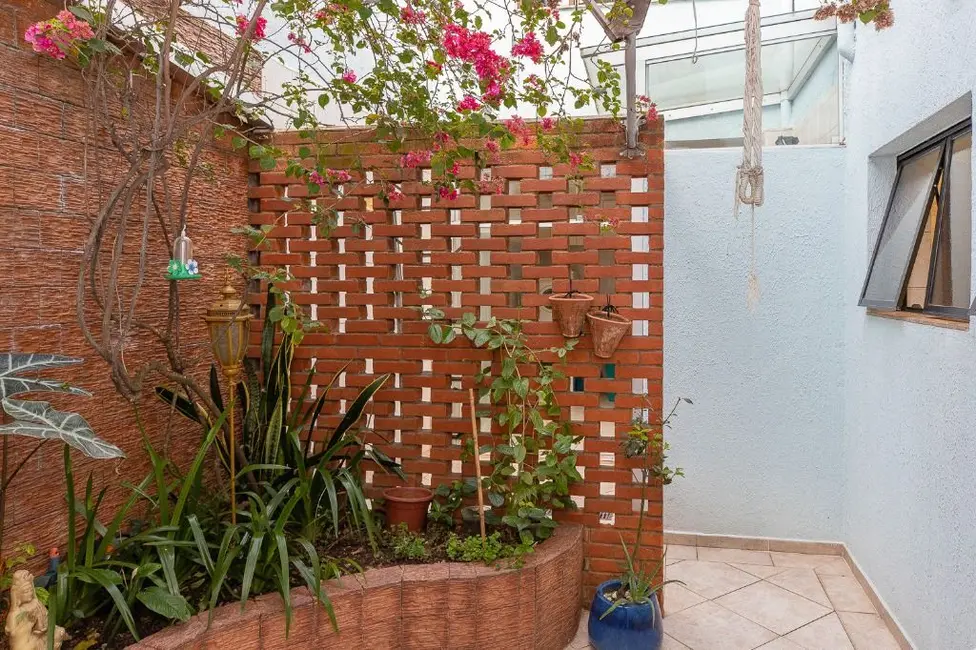 Casa com 3 quartos à venda, 150m2 em Aclimação, São Paulo - SP - imagem 2 Foto 2 de Casa com 3 quartos à venda, 150m2 em Aclimação, São Paulo - SP