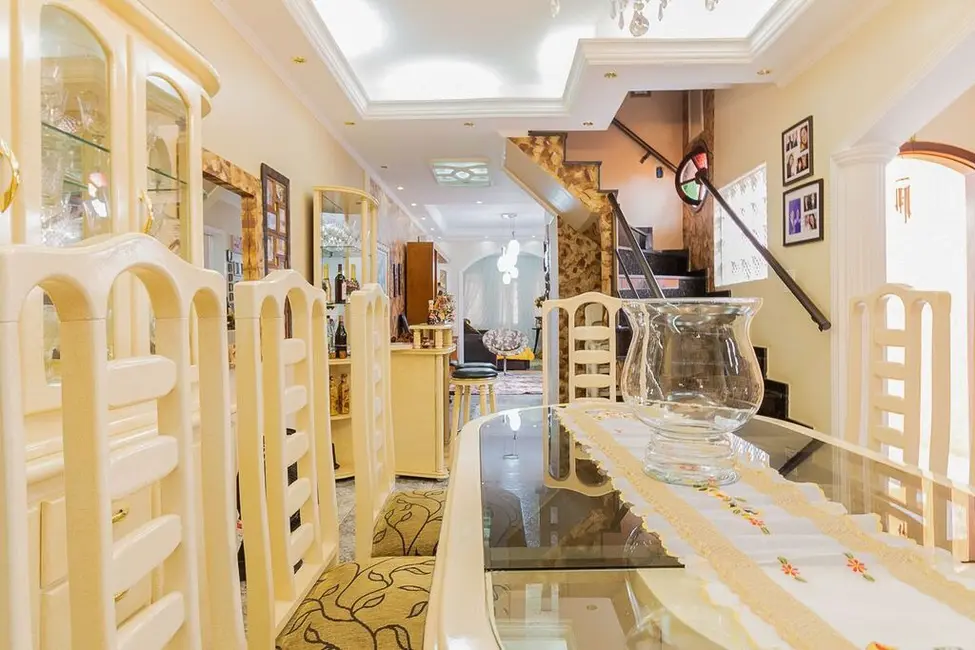 Casa com 3 quartos à venda, 190m2 em Ermelino Matarazzo, São Paulo - SP - imagem 4 Foto 4 de Casa com 3 quartos à venda, 190m2 em Ermelino Matarazzo, São Paulo - SP