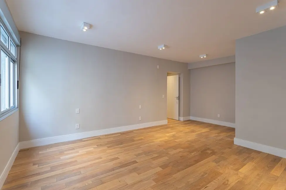 Foto 4 de Apartamento com 3 quartos à venda, 206m2 em Higienópolis, São Paulo - SP