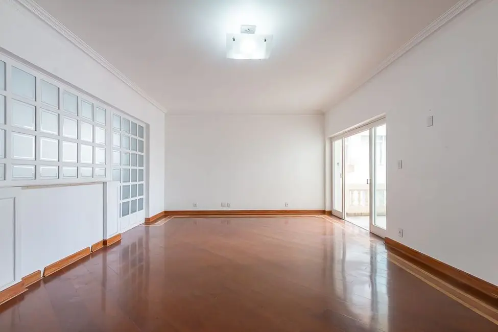 Apartamento com 3 quartos à venda, 229m2 em Higienópolis, São Paulo - SP - imagem 4 Foto 4 de Apartamento com 3 quartos à venda, 229m2 em Higienópolis, São Paulo - SP