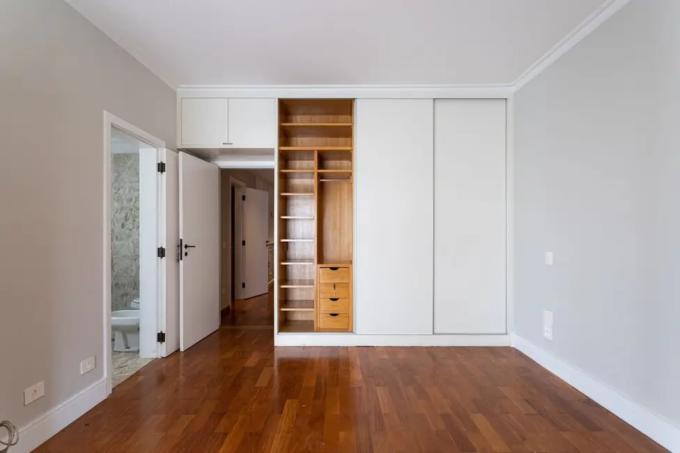 Apartamento com 3 quartos à venda, 269m2 em Higienópolis, São Paulo - SP - imagem 5 Foto 5 de Apartamento com 3 quartos à venda, 269m2 em Higienópolis, São Paulo - SP