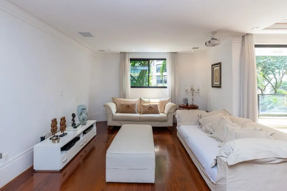 Apartamento com 3 quartos à venda, 235m2 em Higienópolis, São Paulo - SP - imagem 8 Foto 8 de Apartamento com 3 quartos à venda, 235m2 em Higienópolis, São Paulo - SP