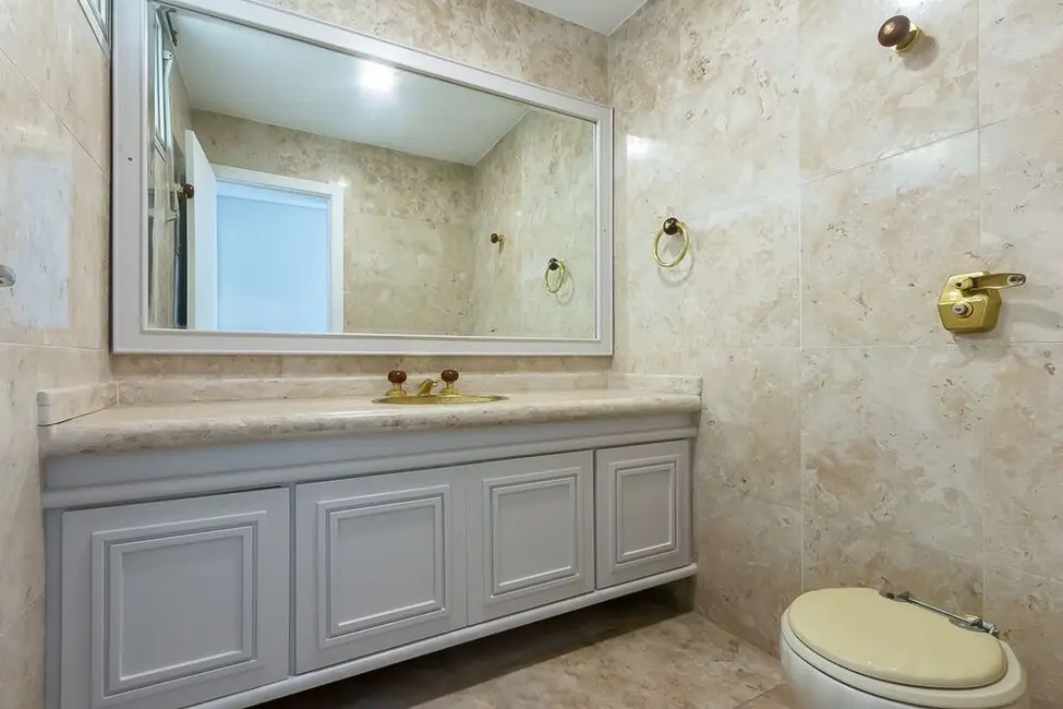 Foto 5 de Apartamento com 3 quartos à venda, 236m2 em Higienópolis, São Paulo - SP