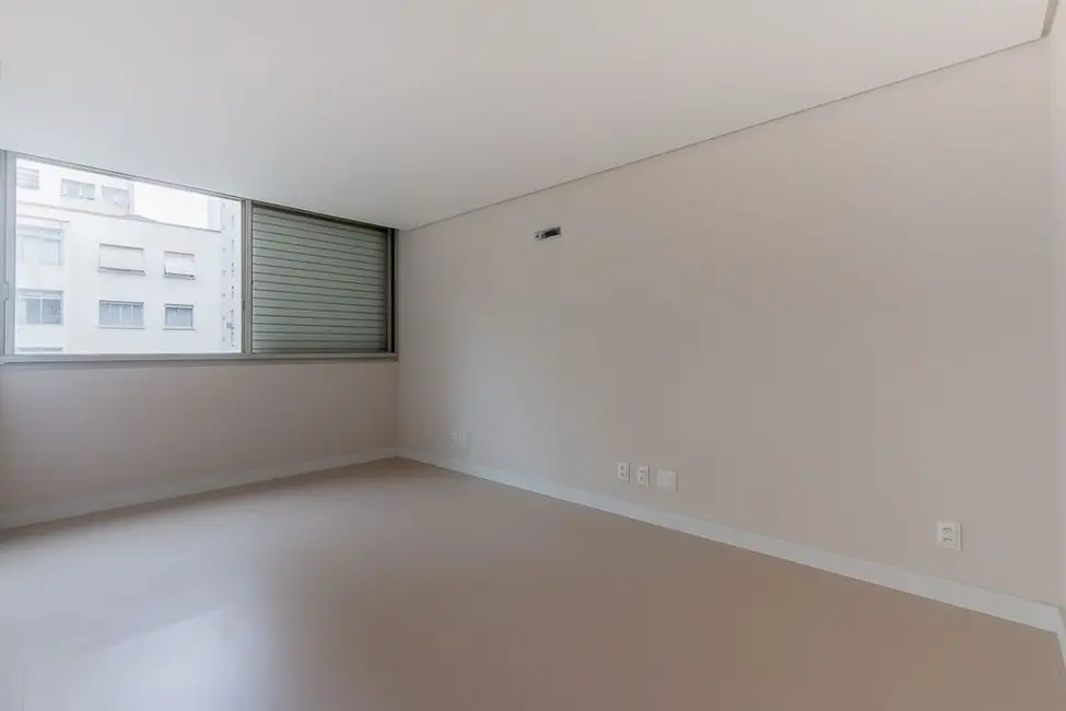 Foto 6 de Apartamento com 3 quartos à venda, 236m2 em Higienópolis, São Paulo - SP