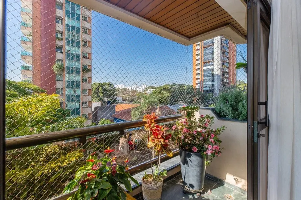 Apartamento com 3 quartos à venda, 200m2 em Indianópolis, São Paulo - SP - imagem 8 Foto 8 de Apartamento com 3 quartos à venda, 200m2 em Indianópolis, São Paulo - SP