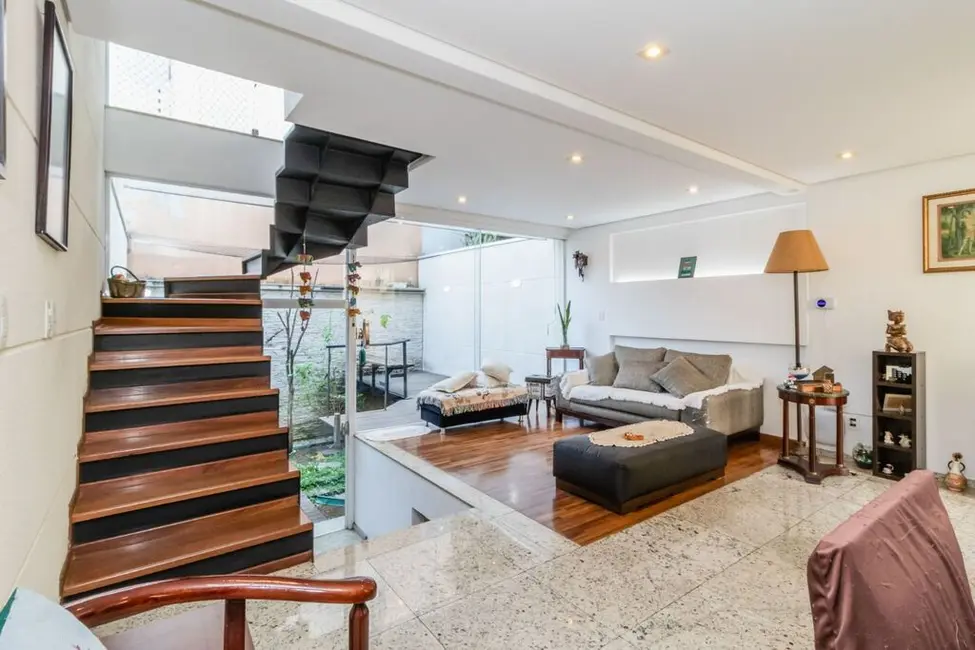 Foto 3 de Casa com 4 quartos à venda, 223m2 em Mooca, São Paulo - SP