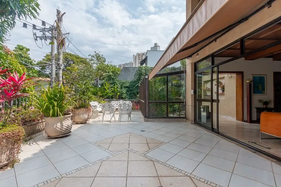 Foto 3 de Casa com 4 quartos à venda, 565m2 em Pacaembu, São Paulo - SP