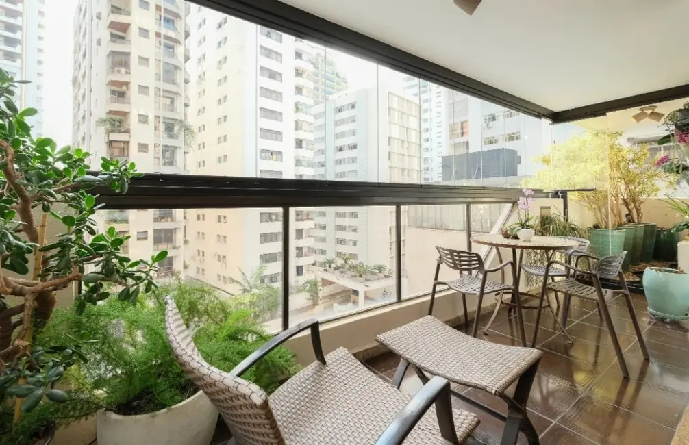 Apartamento com 4 quartos à venda, 209m2 em Santa Cecília, São Paulo - SP - imagem 8 Foto 8 de Apartamento com 4 quartos à venda, 209m2 em Santa Cecília, São Paulo - SP