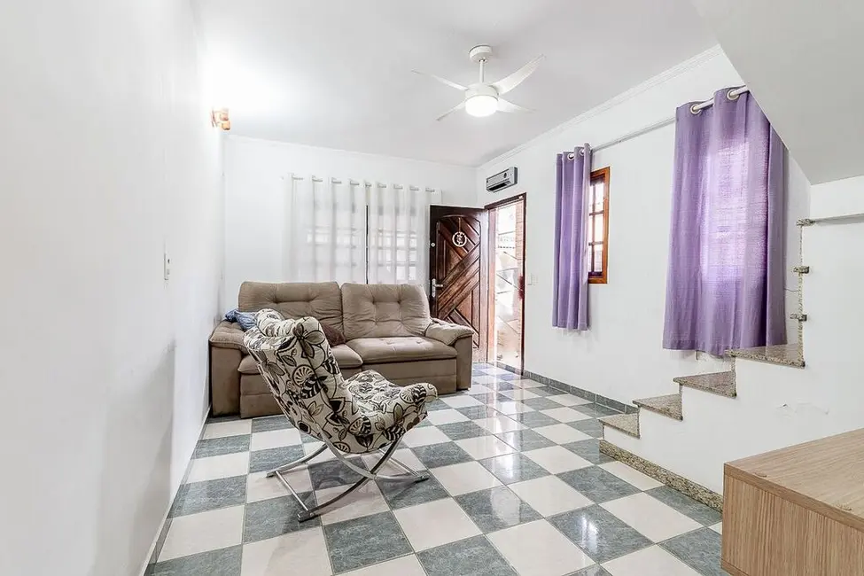 Foto 2 de Casa com 3 quartos à venda, 231m2 em Vila Carmosina, São Paulo - SP