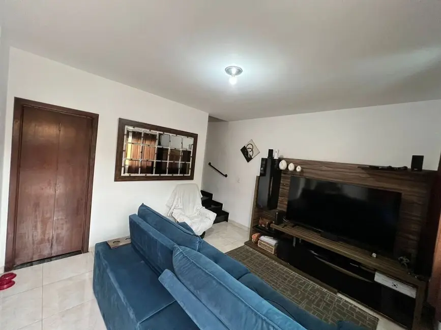 Foto 5 de Casa com 2 quartos à venda, 200m2 em Vila Curuçá, São Paulo - SP