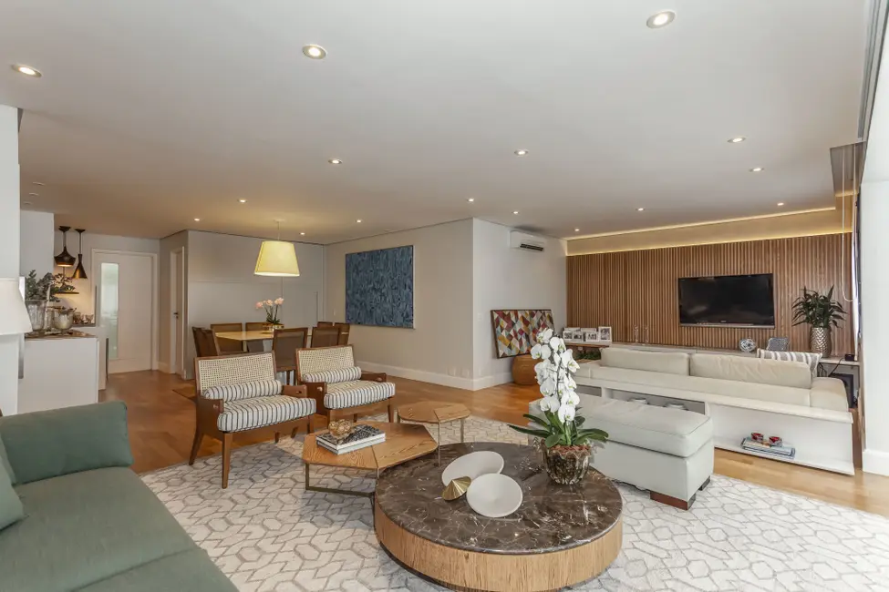 Apartamento com 3 quartos à venda, 162m2 em Vila Nova Conceição, São Paulo - SP - imagem 3 Foto 3 de Apartamento com 3 quartos à venda, 162m2 em Vila Nova Conceição, São Paulo - SP