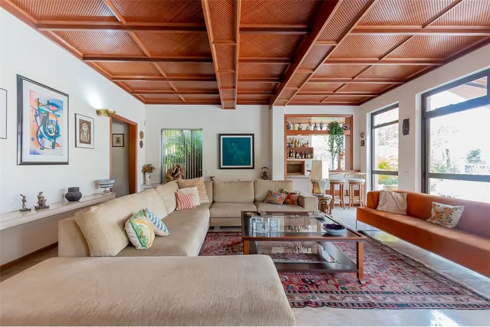 Casa com 7 quartos à venda, 565m2 em Pacaembu, São Paulo - SP - imagem 5 Foto 5 de Casa com 7 quartos à venda, 565m2 em Pacaembu, São Paulo - SP