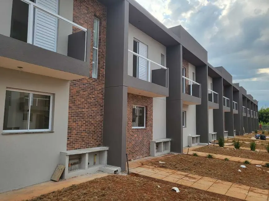 Foto 3 de Casa de Condomínio com 2 quartos à venda, 87m2 em Parque Santa Rosa, Suzano - SP