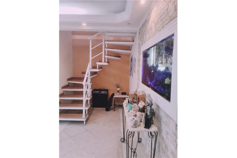 Casa com 4 quartos à venda, 230m2 em Jardim Cândida, Poa - SP - imagem 8 Foto 8 de Casa com 4 quartos à venda, 230m2 em Jardim Cândida, Poa - SP